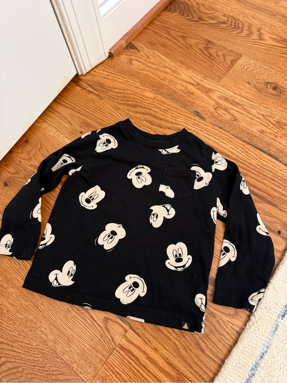 Kids Black Mickey Mouse Long Sleeve Shirt Gap x Disney Size 3 Years